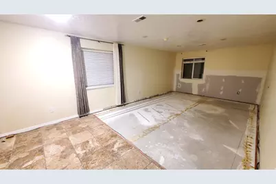 107 Pebble Beach Dr, Stansbury Park, UT 84074 - Photo 29