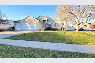 107 Pebble Beach Dr, Stansbury Park, UT 84074 - Photo 3