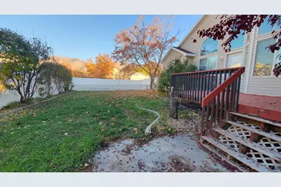 107 Pebble Beach Dr, Stansbury Park, UT 84074 - Photo 37