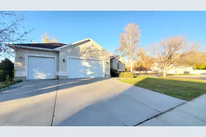 107 Pebble Beach Dr, Stansbury Park, UT 84074 - Photo 49