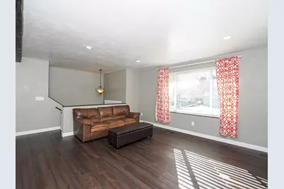 735 E Dusty Creek Ave, Sandy, UT 84094 - Photo 15