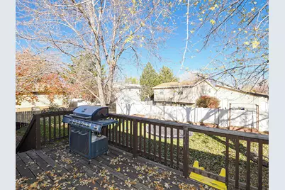 735 E Dusty Creek Ave, Sandy, UT 84094 - Photo 9