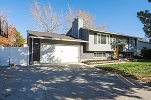 735 E Dusty Creek Ave, Sandy, UT 84094 - Photo 3