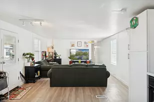 5648 S 1150 W, Riverdale, UT 84405 - Photo 11