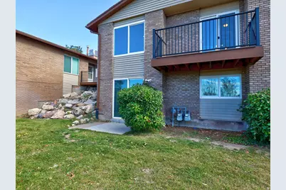 4755 S Wallace Ln, Holladay, UT 84117 - Photo 3