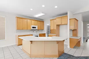 9909 S Reunion Way, South Jordan, UT 84095 - Photo 13