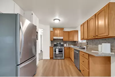 8843 W Julia Ln S, Magna, UT 84044 - Photo 7