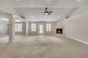 5495 S 575 W, Riverdale, UT 84405 - Photo 7