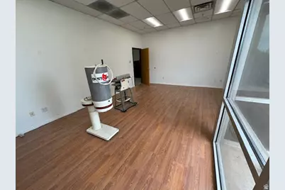 570 N Taylor Way, North Salt Lake, UT 84054 - Photo 5