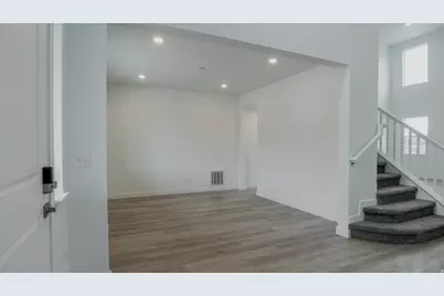 876 W Sika Cir S #205, Saratoga Springs, UT 84045 - Photo 5