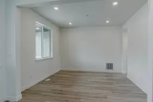 876 W Sika Cir S, Saratoga Springs, UT 84045 - Photo 3