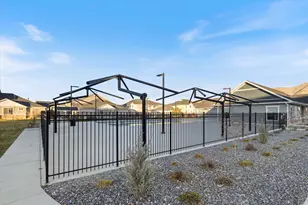 1786 E Eagle Ln, Eagle Mountain, UT 84005 - Photo 27