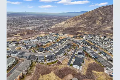 14726 S Snow Blossom Way E, Draper, UT 84020 - Photo 33