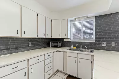 4875 S 2675 W, Roy, UT 84067 - Photo 9