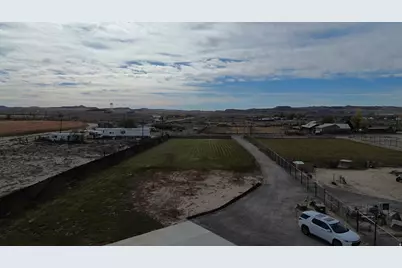 1535 E 500 S, Green River, UT 84525 - Photo 31