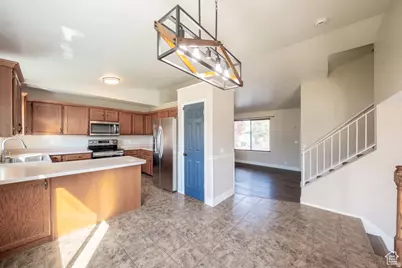 3255 W 5860 S, Taylorsville, UT 84129 - Photo 5