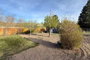 79 Garden St, Helper, UT 84526 - Photo 25