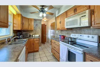 79 Garden St, Helper, UT 84526 - Photo 5