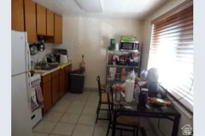 228 S 900 E, Salt Lake City, UT 84102 - Photo 9