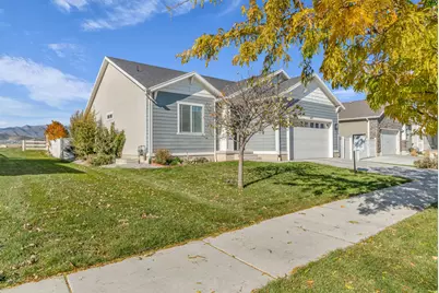 647 S Jubilee Dr, Saratoga Springs, UT 84045 - Photo 3