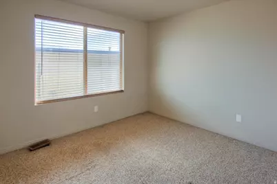 2488 S Andover St, West Haven, UT 84401 - Photo 17