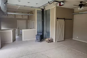 2428 W Silverpoint Way S, Bluffdale, UT 84065 - Photo 37