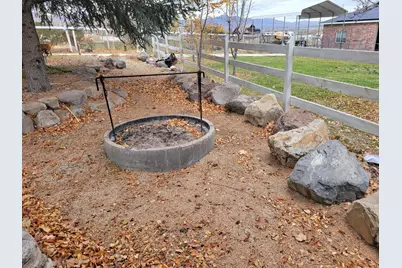 2428 W Silverpoint Way S, Bluffdale, UT 84065 - Photo 41