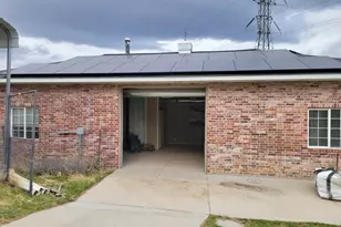 2428 W Silverpoint Way S, Bluffdale, UT 84065 - Photo 35