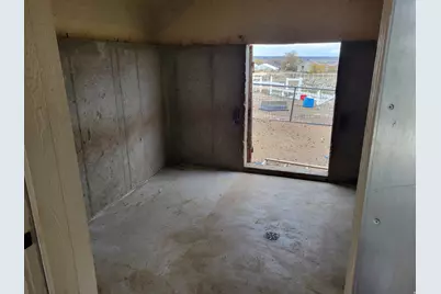 2428 W Silverpoint Way S, Bluffdale, UT 84065 - Photo 39