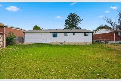 7645 S 1960 W, West Jordan, UT 84084 - Photo 15