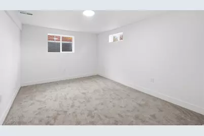 7645 S 1960 W, West Jordan, UT 84084 - Photo 13