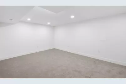 7645 S 1960 W, West Jordan, UT 84084 - Photo 11