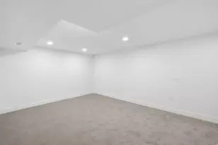 7645 S 1960 W, West Jordan, UT 84084 - Photo 11