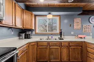 2256 S Valleyview Dr S, Garden City, UT 84028 - Photo 7