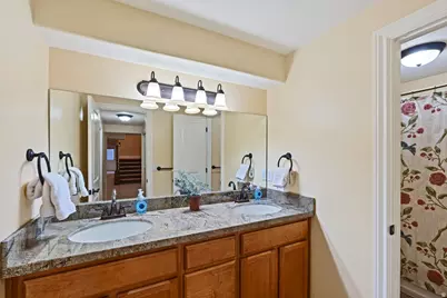 330 W Paradiso Ln, Centerville, UT 84014 - Photo 21