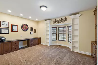 330 W Paradiso Ln, Centerville, UT 84014 - Photo 7