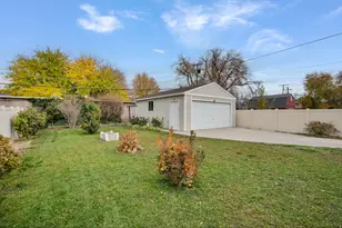 2011 S Roberta St, Salt Lake City, UT 84115 - Photo 17