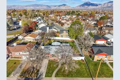 5749 S McMillan Cir, Murray, UT 84107 - Photo 33