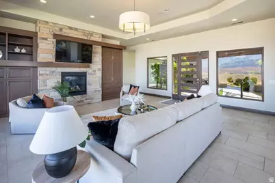 2040 S Pinnacle Cir, Saint George, UT 84790 - Photo 11