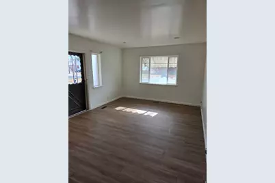 1056 W Macfarland Dr W, Salt Lake City, UT 84116 - Photo 3