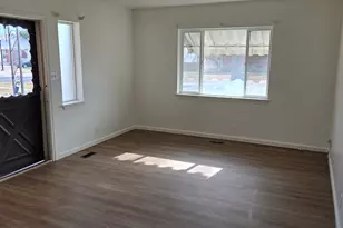 1056 W Macfarland Dr W, Salt Lake City, UT 84116 - Photo 3