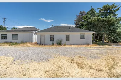 921 W 2700 S, Syracuse, UT 84075 - Photo 5