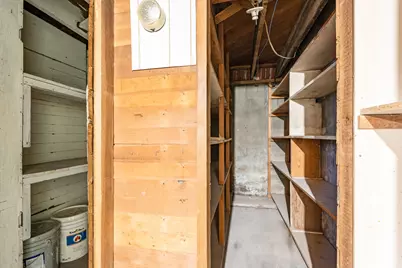 921 W 2700 S, Syracuse, UT 84075 - Photo 27