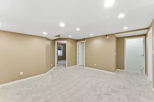 147 N 360 W, Centerville, UT 84014 - Photo 27