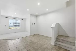 147 N 360 W, Centerville, UT 84014 - Photo 5