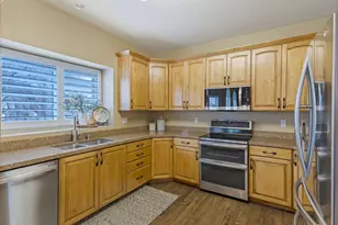 1104 E Fairway Dr, North Salt Lake, UT 84054 - Photo 15