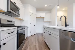 772 N Danverse Dr, Saratoga Springs, UT 84045 - Photo 5