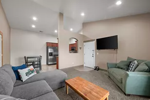 178 W Springview Dr, Saratoga Springs, UT 84045 - Photo 5