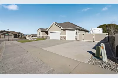 1241 Via La Costa, Tooele, UT 84074 - Photo 37