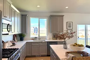 1002 W Netleaf St, Saratoga Springs, UT 84045 - Photo 23